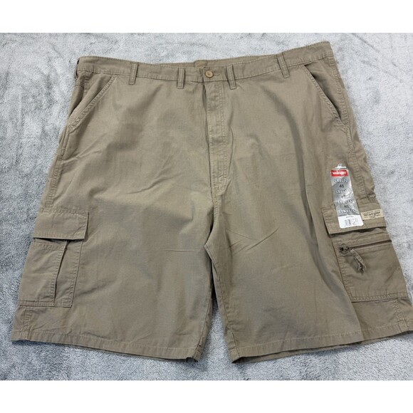 Wrangler Outdoor Rip-Stop Beige Cargo Shorts Size 48 Khaki Hiking Utility NWT er - Picture 1 of 9
